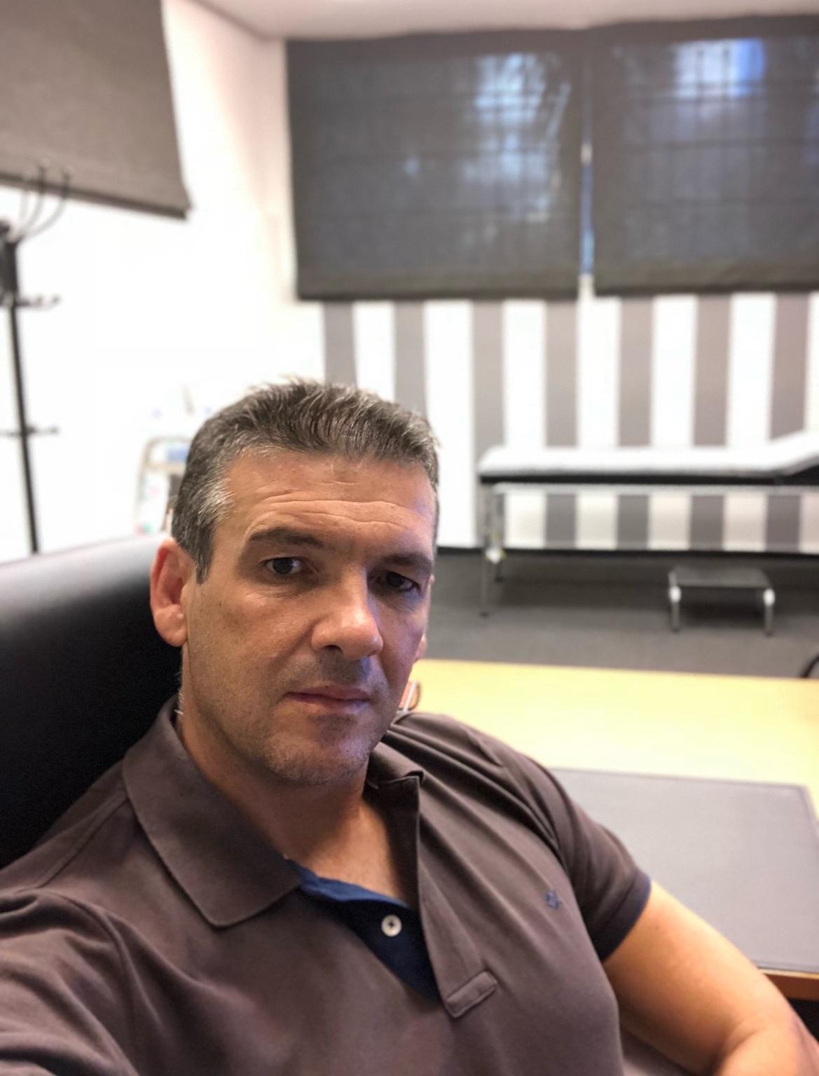 Γρηγόρης Κυραργύρης στο ιατρείο Νέου Ηρακλείου
